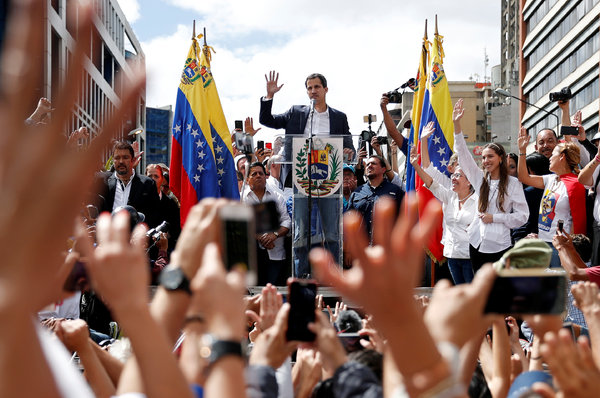 Venezuelë: Maduro ndërpret lidhjet me Shtetet e Bashkuara pas njohjes së liderit të opozitës si president.