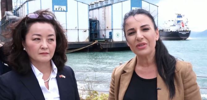 Kim viziton TEC-et lundruese në Vlorë: Deri 200 familje shqiptare do të mund të furnizohen falë energjisë të këtyre dy njësive.
