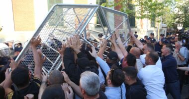Protesta para bashkisë, Tiranë/ Tre në procedim penal, në kërkim disa të tjerë