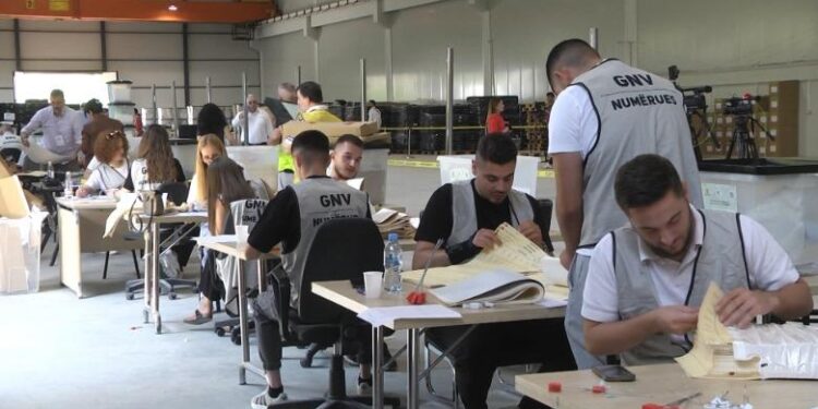 Rinumërimi / Cilët janë kandidatët e PD dhe PS që kanë ‘përfituar’ vota në 85 kutitë e para