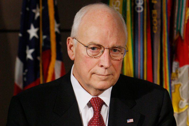 Vdes Dick Cheney, zëvendëspresidenti modern më i fuqishëm i Amerikës.