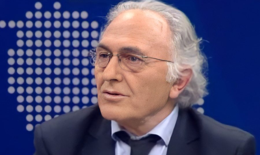 Koha e fisit të çartun.