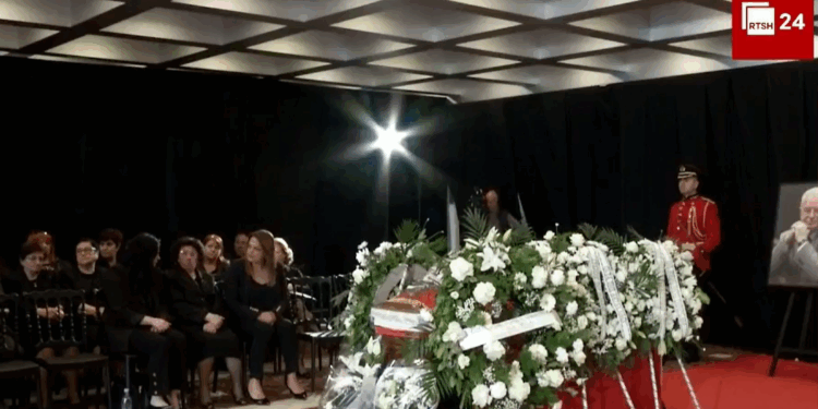 Mbahen homazhet në nder të Servet Pëllumbit, sot ceremonia e përcjelljes.