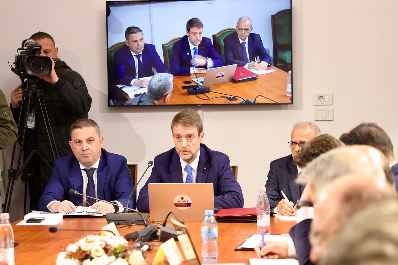 Negociatat e integrimit në BE/ Ministri Hoxha: Raporti i IBAR është pozitiv.