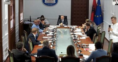 Rritja e pagave, gjyqtarët padisin qeverinë/ Dorëzojnë kallëzimin në Gjykatën Kushtetuese